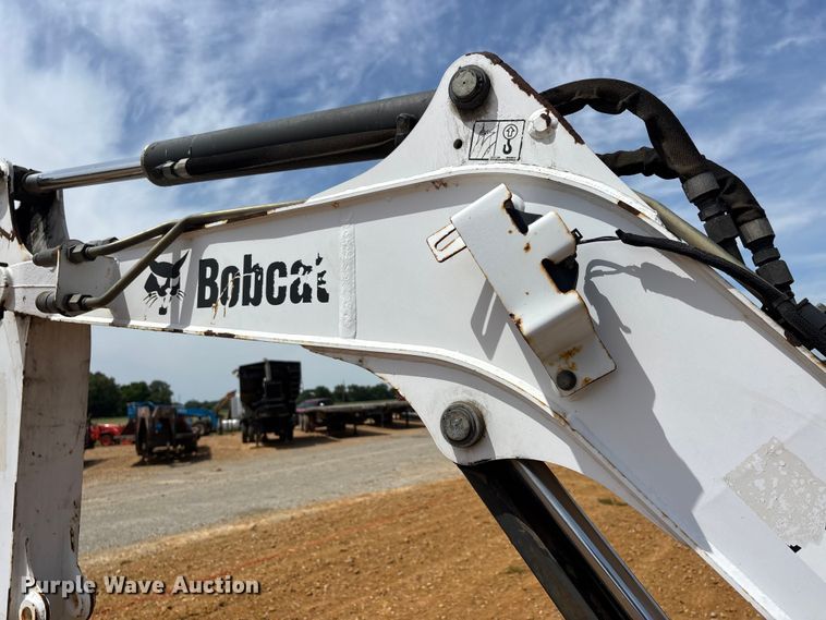 image for item DT0247 2016 Bobcat E26 mini excavator