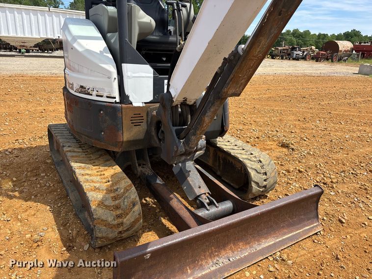 image for item DT0247 2016 Bobcat E26 mini excavator