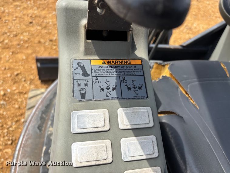 image for item DT0247 2016 Bobcat E26 mini excavator