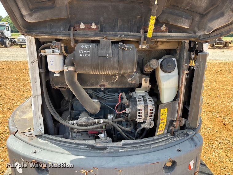 image for item DT0247 2016 Bobcat E26 mini excavator