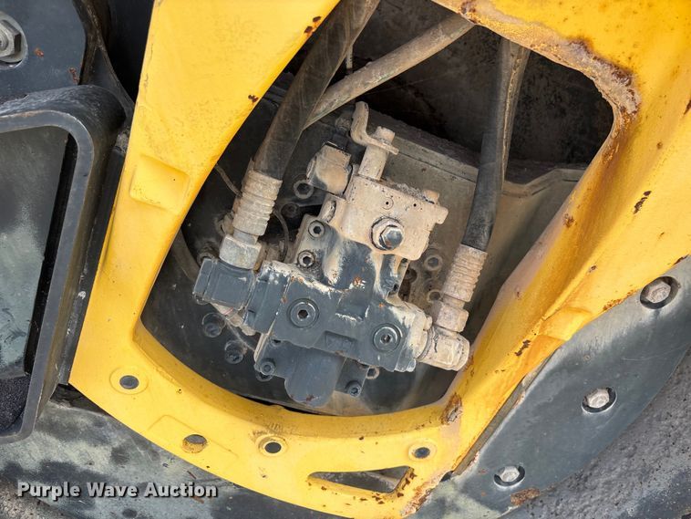 image for item DU0458 2006 BOMAG BW190 AD-4 double drum vibratory roller