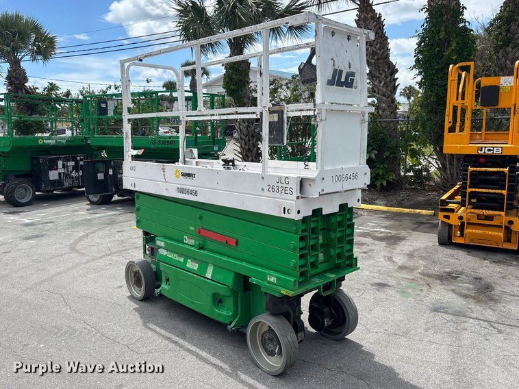 image for item DU0484 JLG 2632ES scissor lift