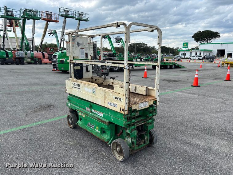 image for item DU0490 2016 JLG 1930ES scissor lift