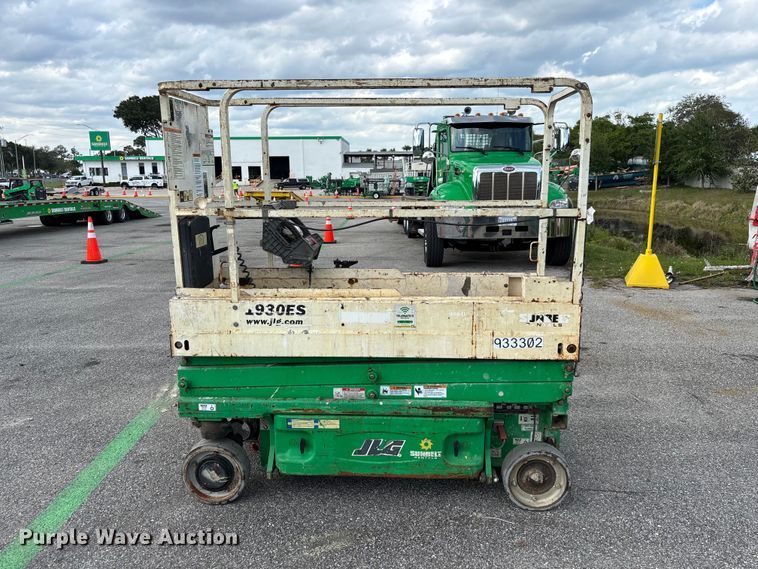 image for item DU0490 2016 JLG 1930ES scissor lift