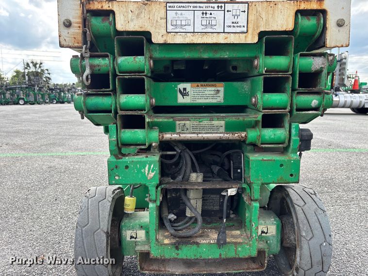 image for item DU0490 2016 JLG 1930ES scissor lift