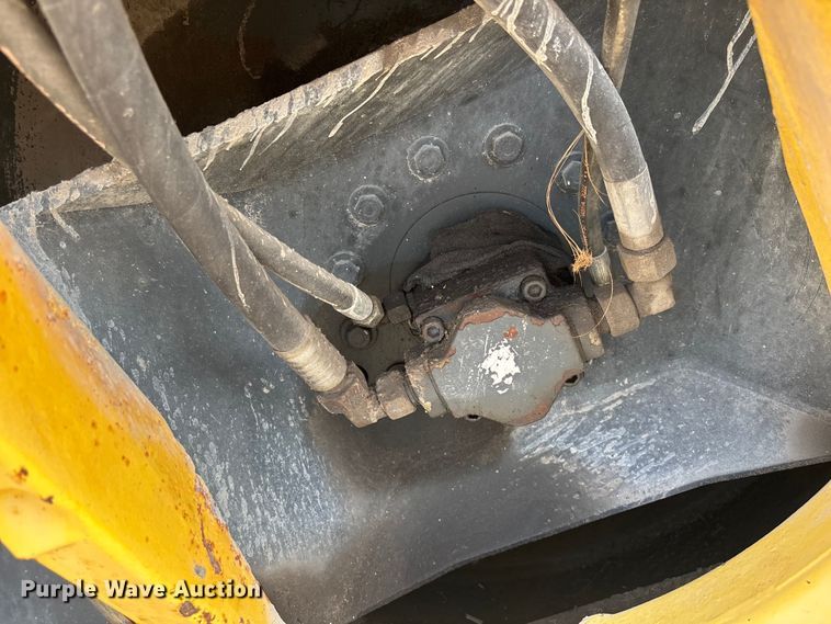 image for item DU0493 2006 BOMAG BW190 A-4 double drum vibratory roller