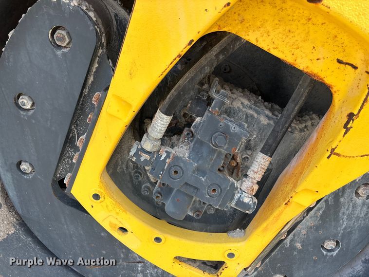 image for item DU0493 2006 BOMAG BW190 A-4 double drum vibratory roller