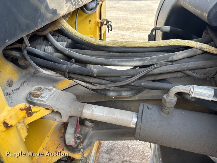 image for item DU0493 2006 BOMAG BW190 A-4 double drum vibratory roller