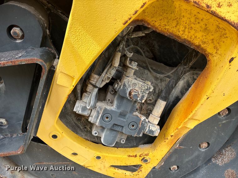 image for item DU0493 2006 BOMAG BW190 A-4 double drum vibratory roller