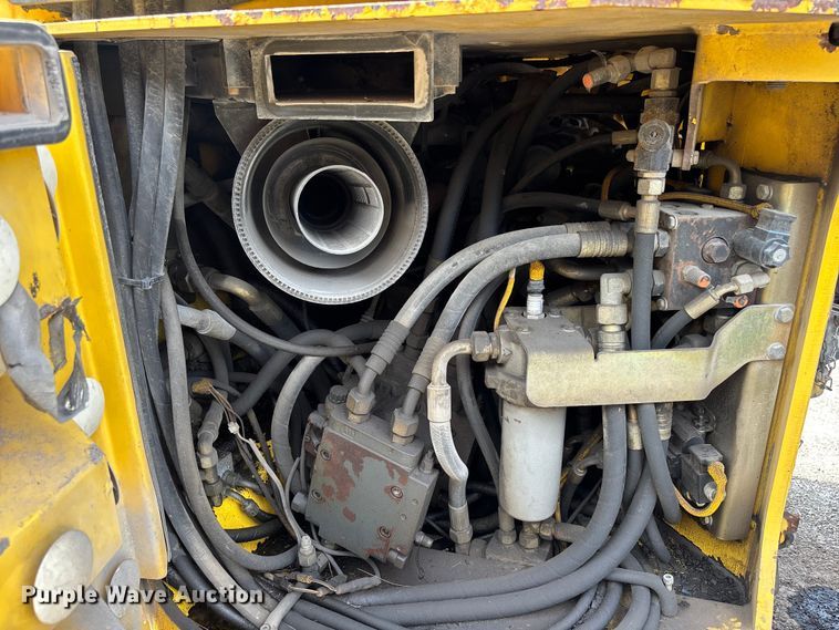image for item DU0493 2006 BOMAG BW190 A-4 double drum vibratory roller