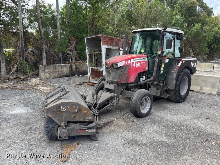 image for item DU0494 2020 Massey Ferguson 4607M tractor