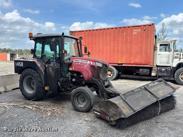 image for item DU0494 2020 Massey Ferguson 4607M tractor