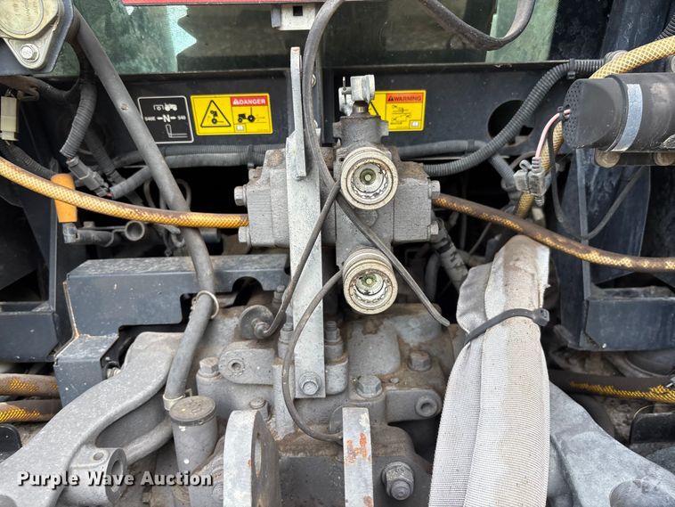 image for item DU0494 2020 Massey Ferguson 4607M tractor