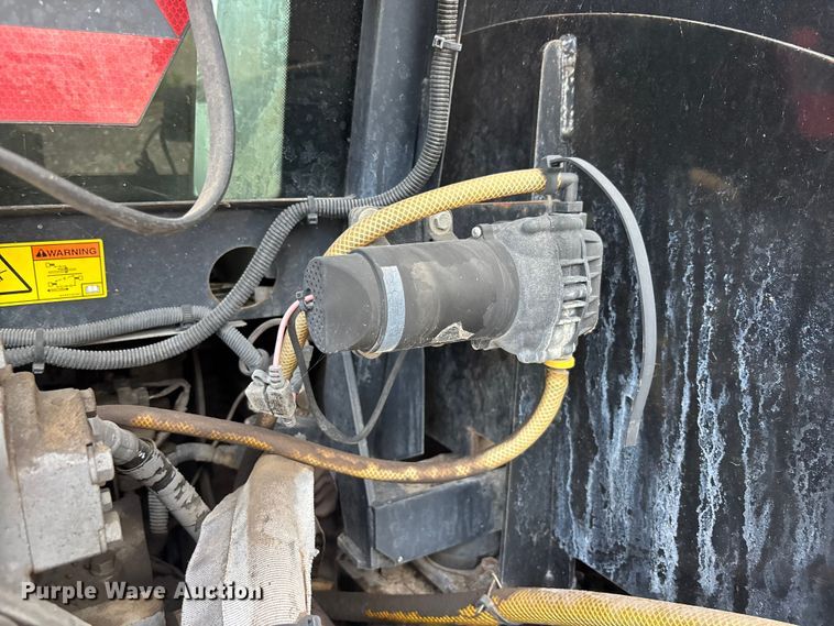 image for item DU0494 2020 Massey Ferguson 4607M tractor