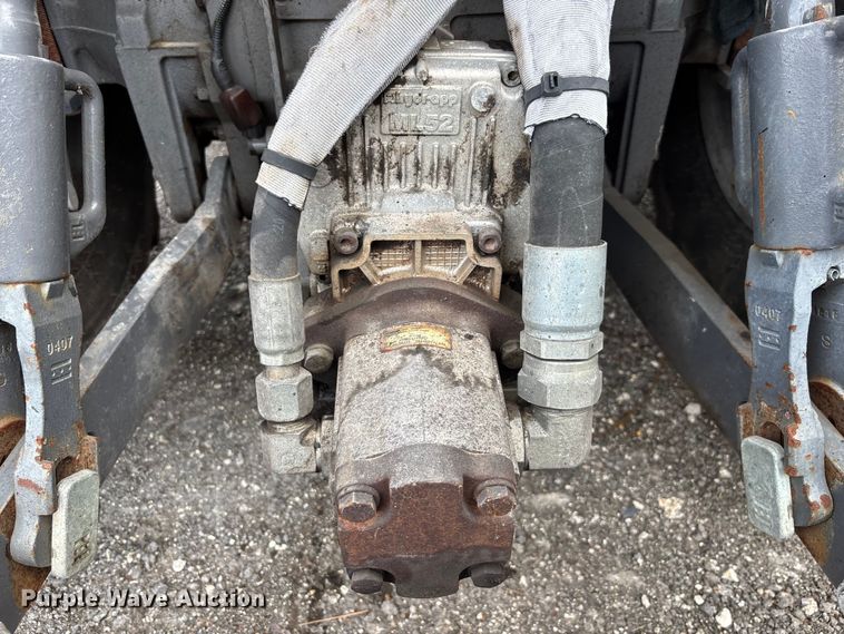image for item DU0494 2020 Massey Ferguson 4607M tractor