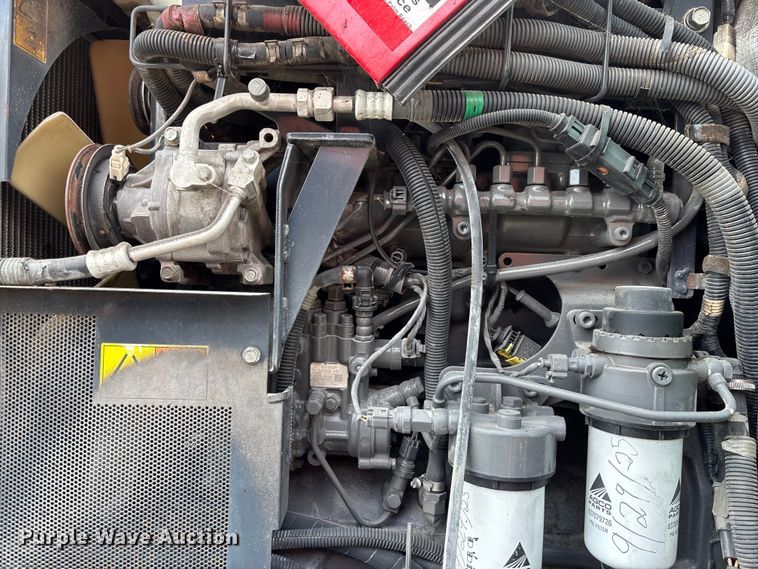 image for item DU0494 2020 Massey Ferguson 4607M tractor