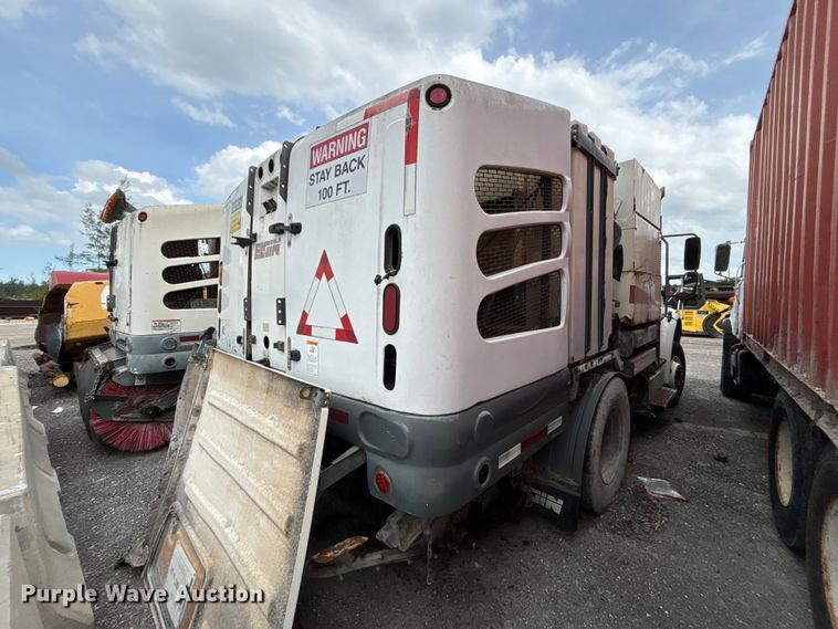 image for item DU0495 2013 Freightliner M2106 street sweeper truck