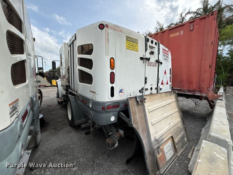 image for item DU0495 2013 Freightliner M2106 street sweeper truck