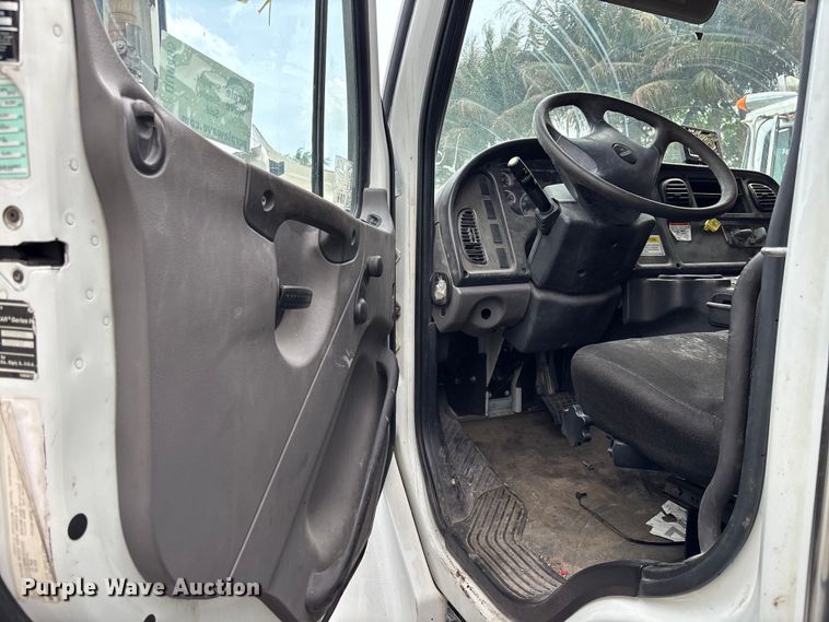 image for item DU0495 2013 Freightliner M2106 street sweeper truck