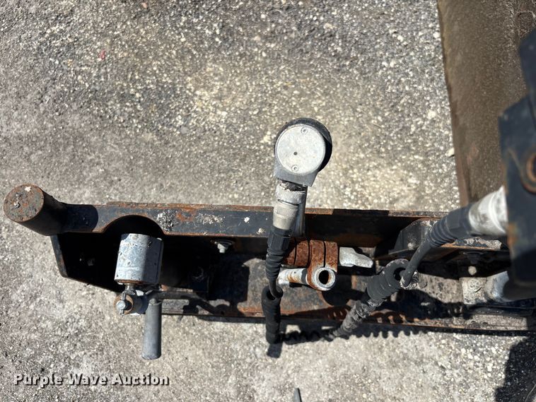 image for item DU0497 Roadtec RP190e paver