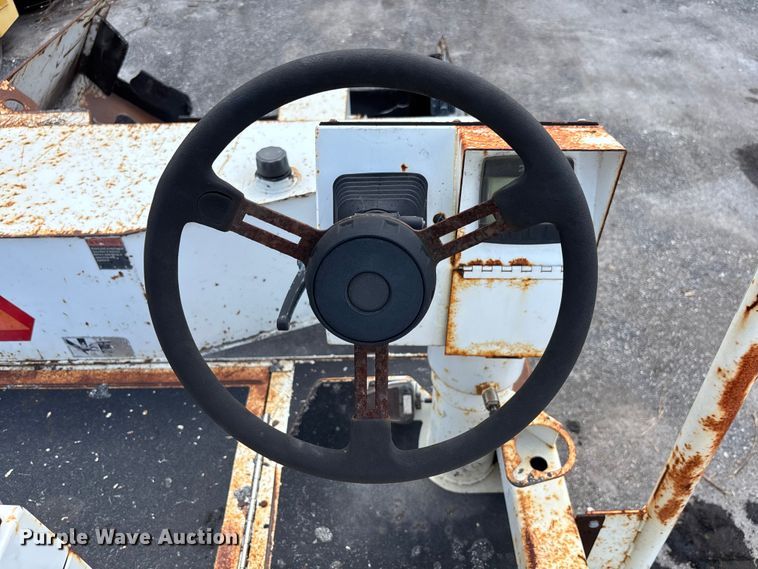 image for item DU0497 Roadtec RP190e paver