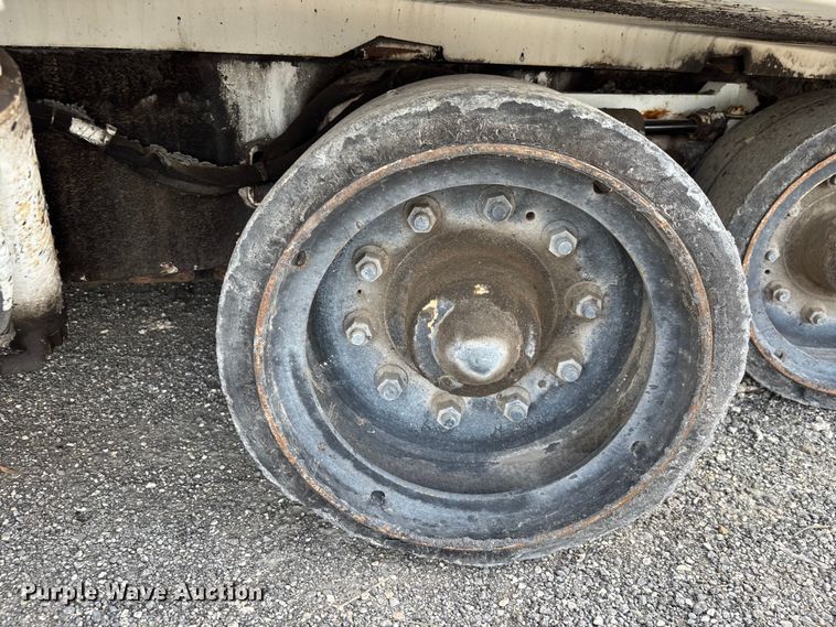 image for item DU0497 Roadtec RP190e paver
