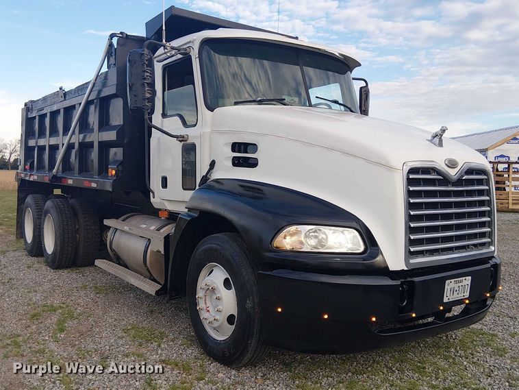 image for item DU3106 2006 Mack CXN612 Vision dump truck