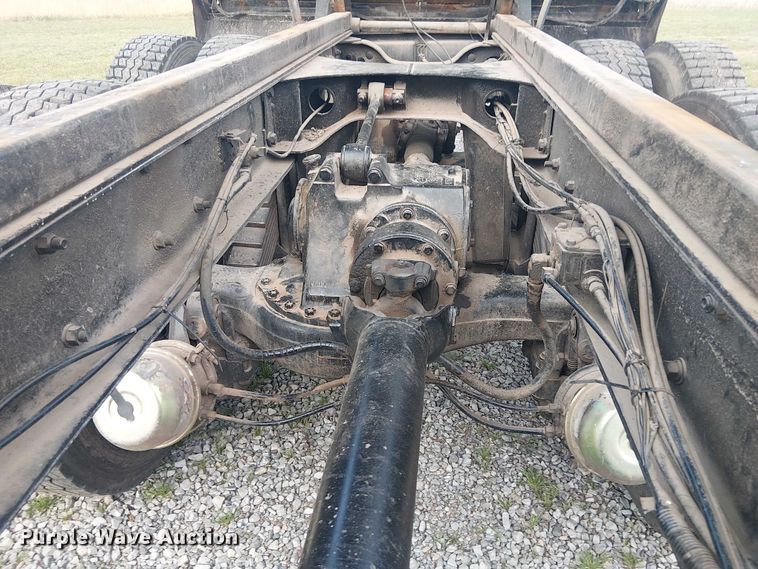 image for item DU3106 2006 Mack CXN612 Vision dump truck
