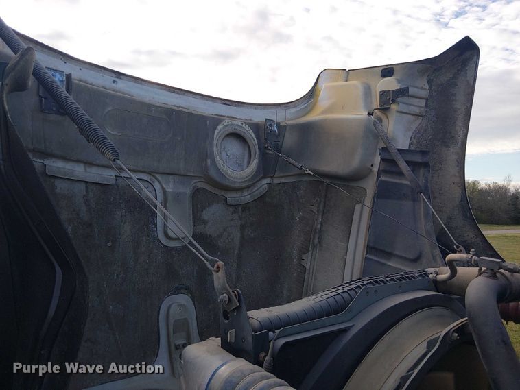 image for item DU3106 2006 Mack CXN612 Vision dump truck