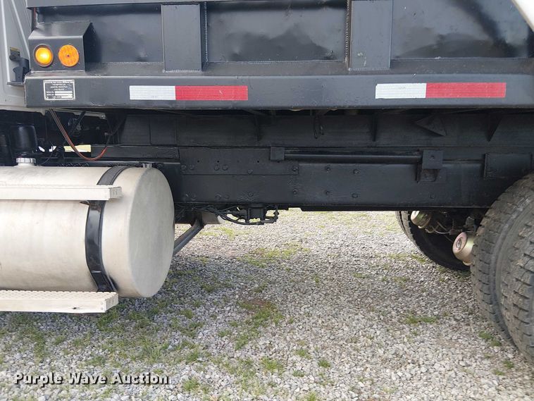 image for item DU3106 2006 Mack CXN612 Vision dump truck