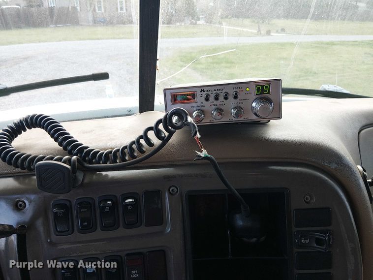 image for item DU3106 2006 Mack CXN612 Vision dump truck