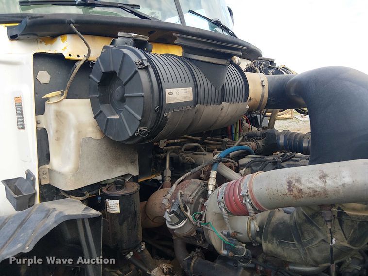 image for item DU3106 2006 Mack CXN612 Vision dump truck