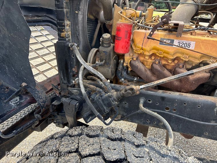 image for item DV4255 1977 Ford U800 flatbed truck