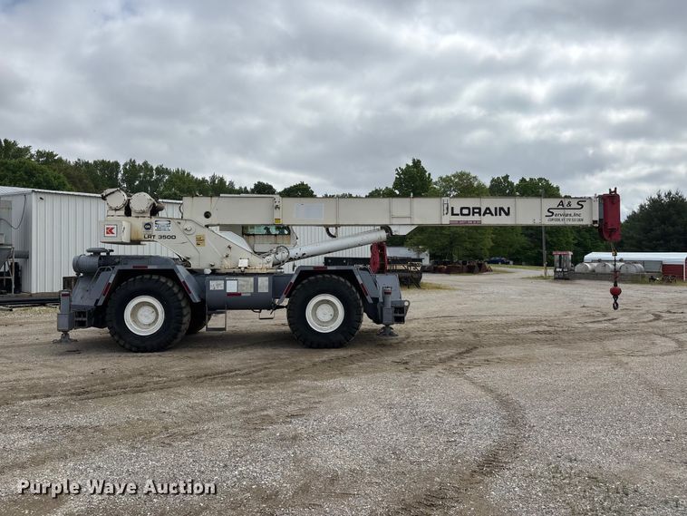 image for item DV4256 1992 Lorain LRT-350D crane