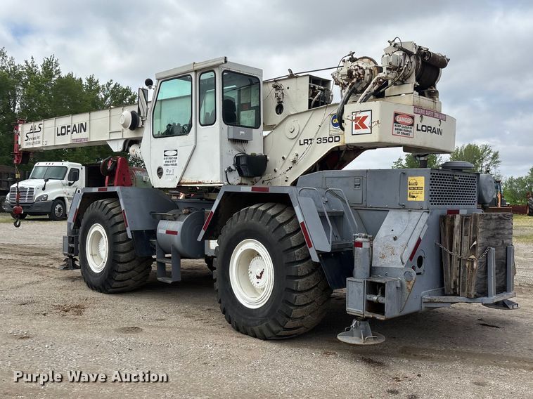 image for item DV4256 1992 Lorain LRT-350D crane