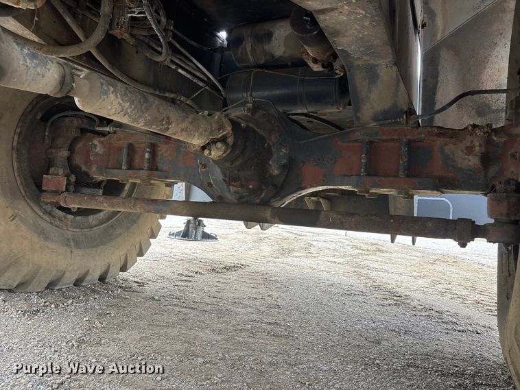 image for item DV4256 1992 Lorain LRT-350D crane