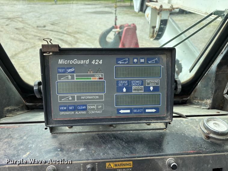 image for item DV4256 1992 Lorain LRT-350D crane