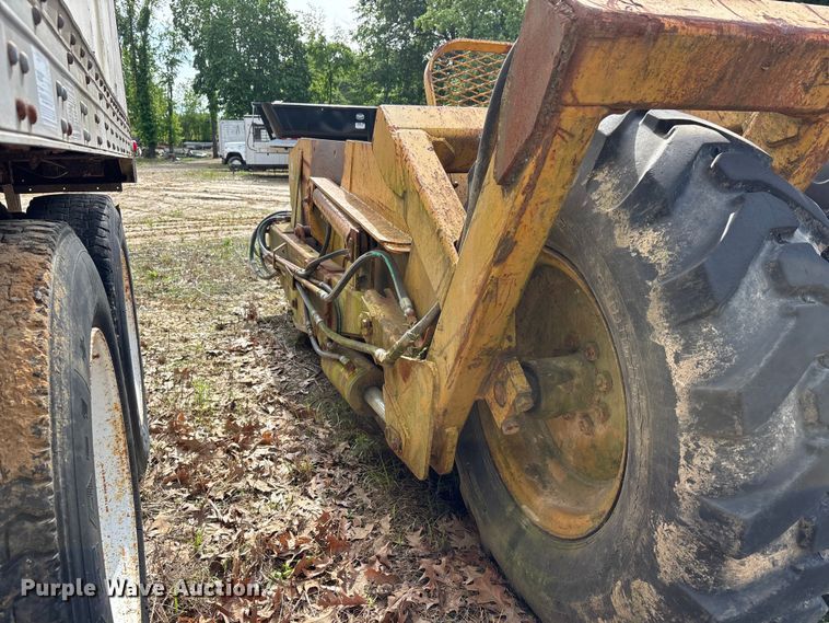 image for item DV4287 1997 Reynolds  17C scraper