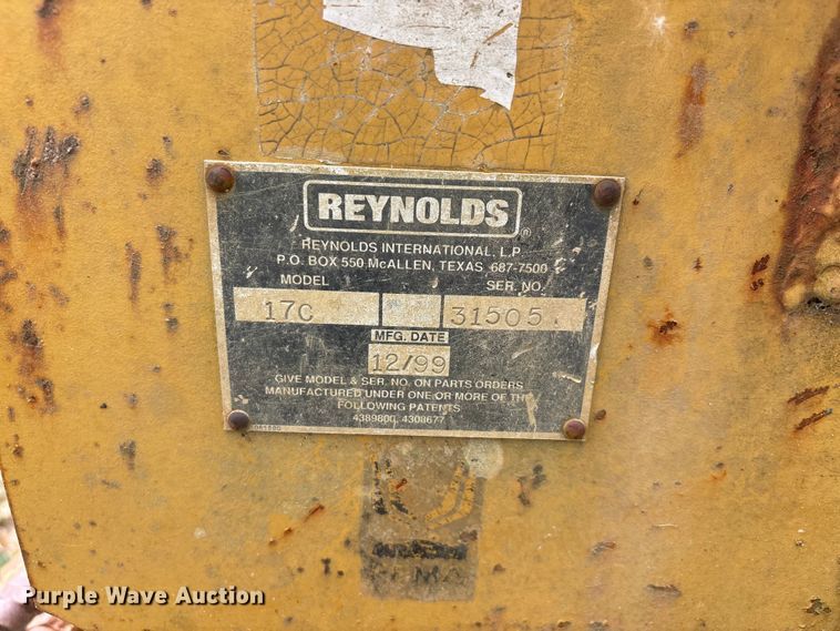 image for item DV4288 2000 Reynolds 17C scraper