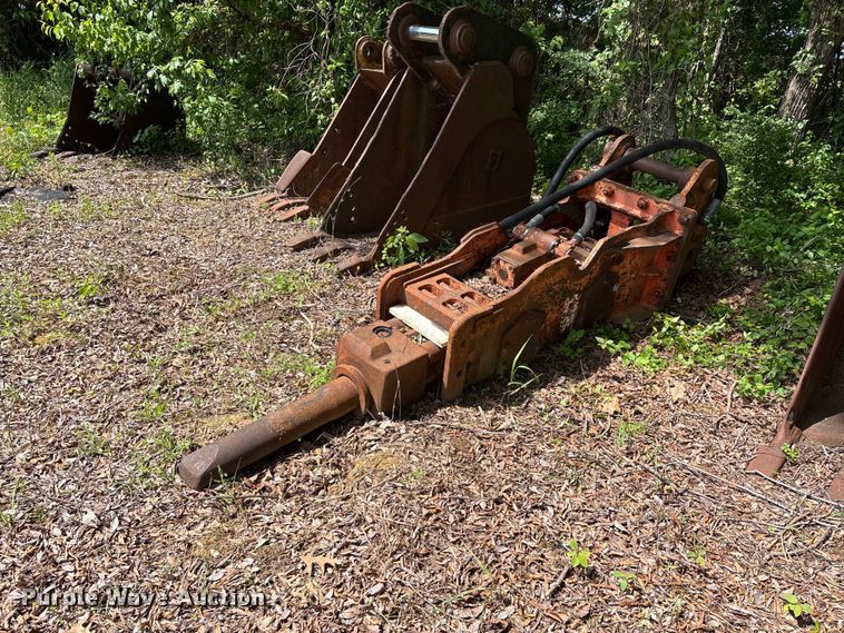 image for item DV4292 Excavator breaker