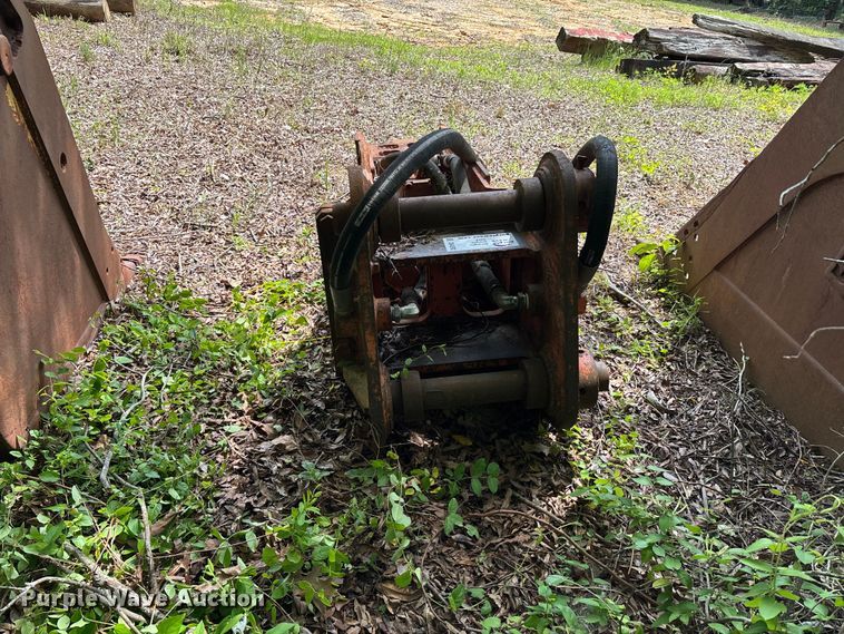 image for item DV4292 Excavator breaker