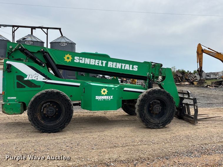 image for item DV4298 2014 JLG 8042 telehandler