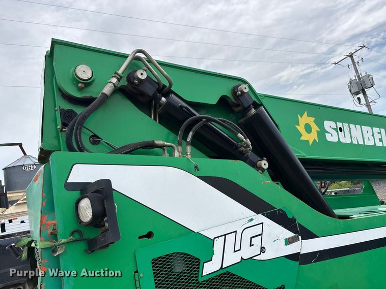 image for item DV4298 2014 JLG 8042 telehandler