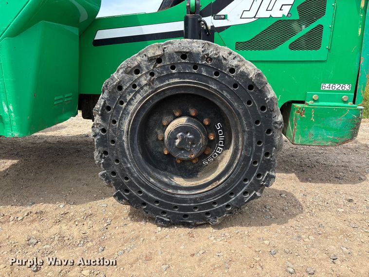 image for item DV4298 2014 JLG 8042 telehandler