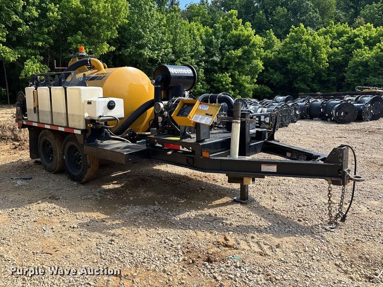image for item DV4304 2023 Vermeer CV573GT vacuum excavator