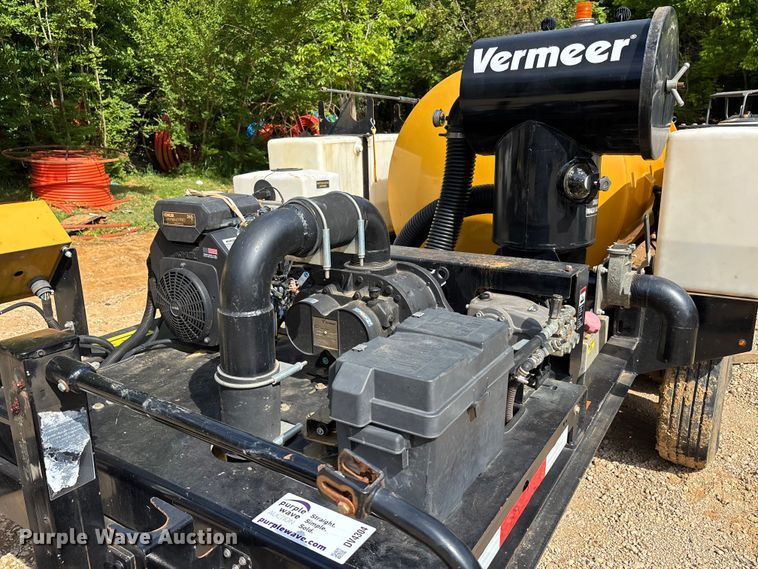 image for item DV4304 2023 Vermeer CV573GT vacuum excavator