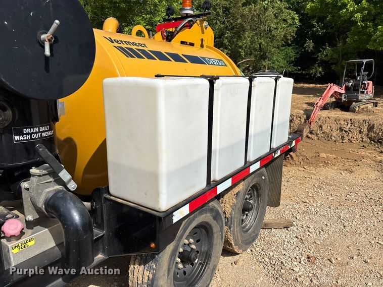 image for item DV4304 2023 Vermeer CV573GT vacuum excavator