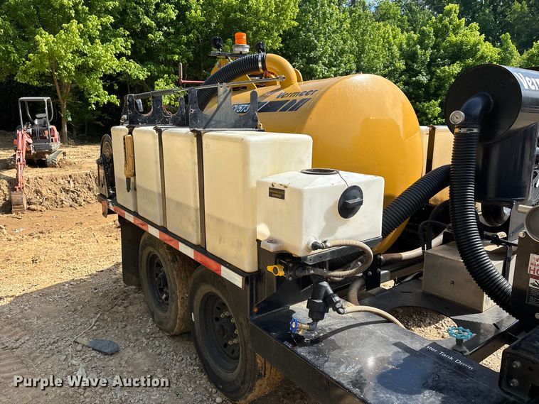 image for item DV4304 2023 Vermeer CV573GT vacuum excavator