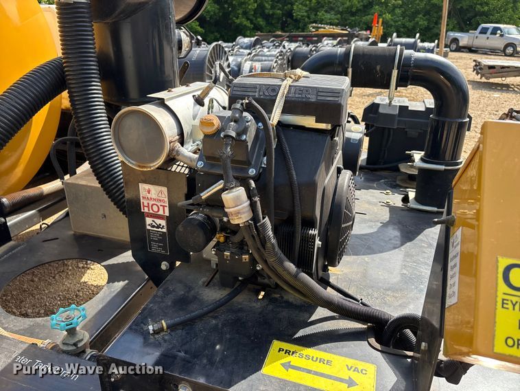 image for item DV4304 2023 Vermeer CV573GT vacuum excavator