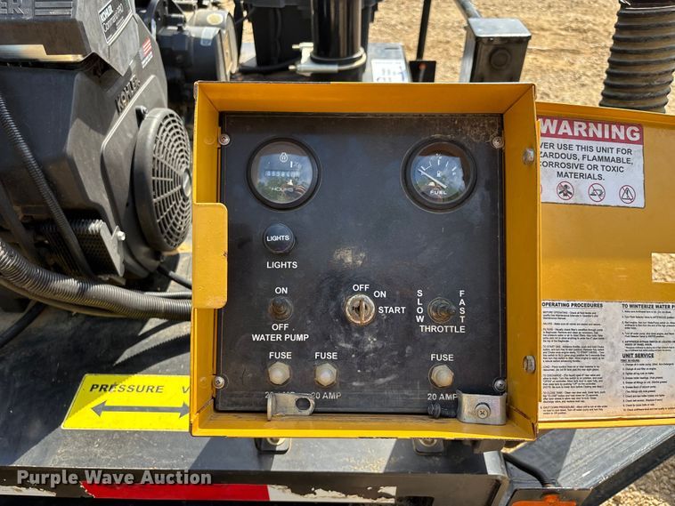 image for item DV4304 2023 Vermeer CV573GT vacuum excavator